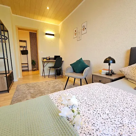 Apartment Business App In Zentraler Lage Mit 3 Schlafzimmern Für Geschäftsreisende Pendler Und Familien, Monteure Nähe Sz
